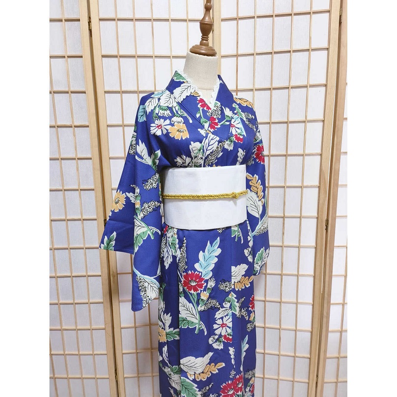 Japanese Women Formal Wear - Tenue formelle japonaise pour femmes, Kimono