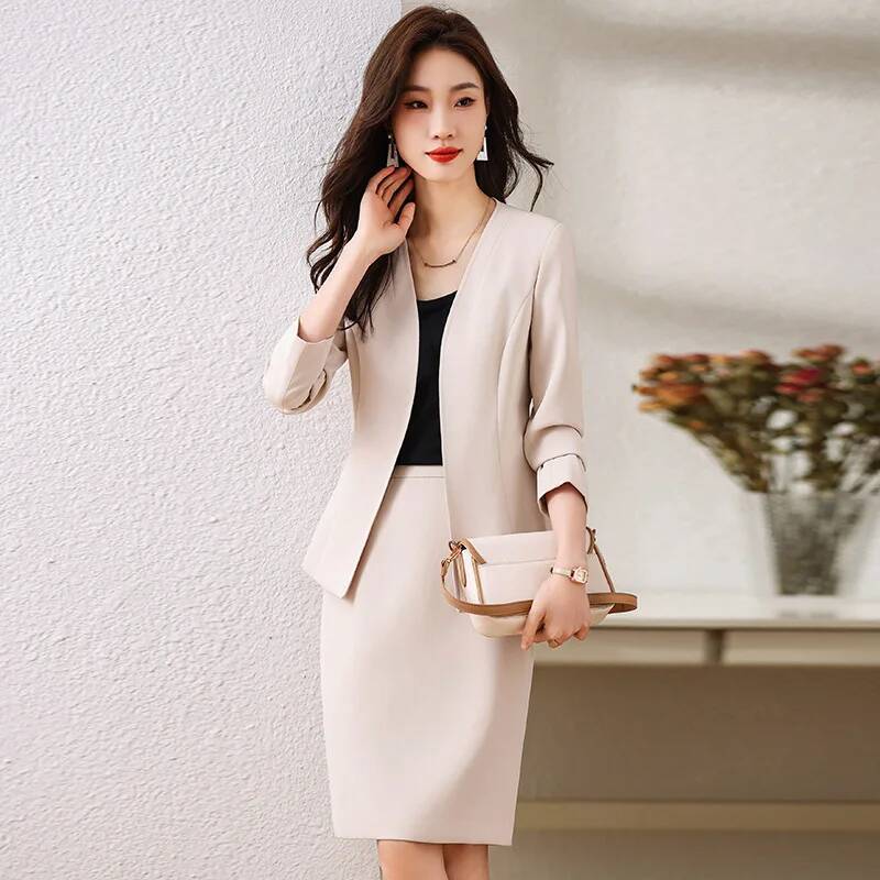 Women Formal Wear With Skirt - Costumes d'affaires formels pour femmes avec
